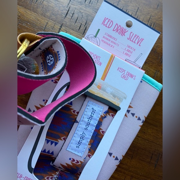 •NEW•Simply Southern Iced Drink Holder with Handle + Key Fob Keychain- ‘TRIBE’ - Picture 3 of 10